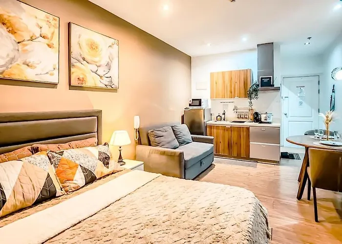 Gramercy Makati With Free Pool Gym And Sauna * Manila