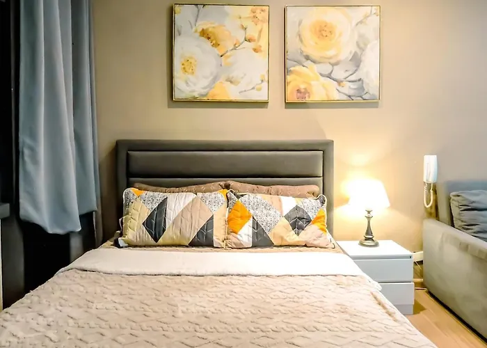 Gramercy Makati With Free Pool Gym And Sauna *